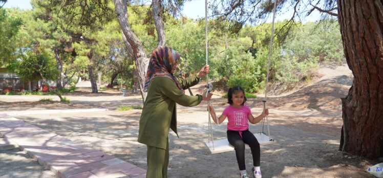 Çadır ve karavan tutkunları bayram tatilini Mersin sahillerinde geçirdi