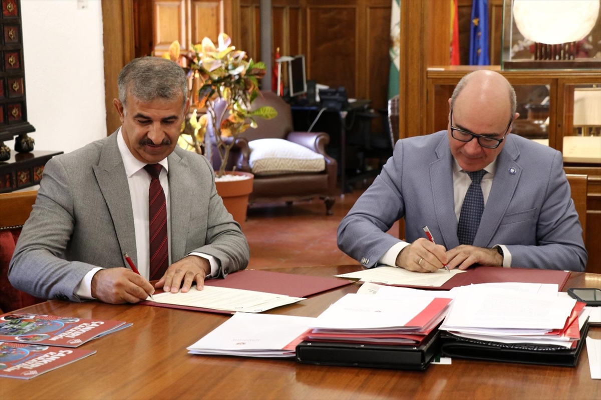 ÇAKÜ, İspanya'dan Granada Üniversitesi ile işbirliği protokolü imzaladı