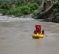 Hakkari'nin Çukurca ilçesindeki festivalde rafting ve off-road heyecanı yaşandı