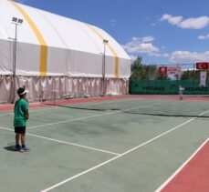 Elazığ'da 8-9-10 Yaş Ulusal Tenis Turnuvası başladı