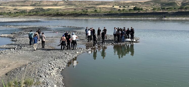 Elazığ'da Murat Nehri'nde kaybolan çocuğun cesedi bulundu