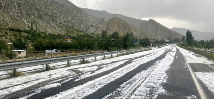 Erzurum ve Kars’ta sağanak etkili oldu