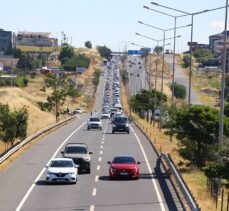 İstanbul-Tekirdağ kara yolunda bayram yoğunluğu