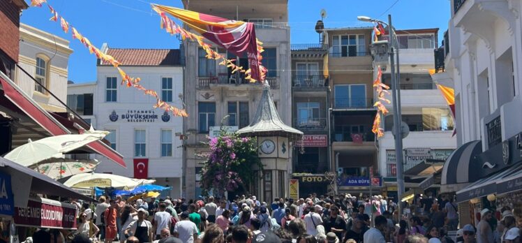 İstanbul'da bayramın son gününde trafik yoğunluğu