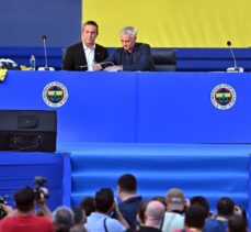 Jose Mourinho resmen Fenerbahçe'de