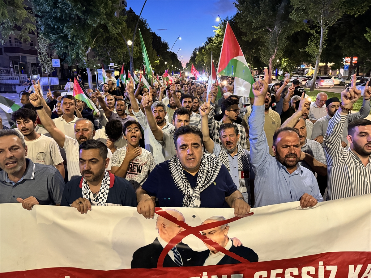 Kahramanmaraş'ta toplanan vatandaşlar Filistin'e destek için yürüyüş yaptı