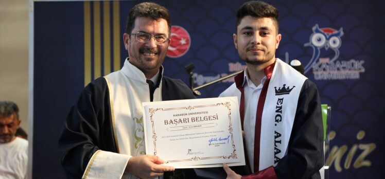 Karabük Üniversitesi öğrencisi Suriyeli ağabey kardeş, mühendislik fakültesini dereceyle bitirdi