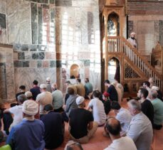 Yeniden ibadete açılan Kariye Camisi'nde 79 yıl sonra ilk bayram namazı kılındı