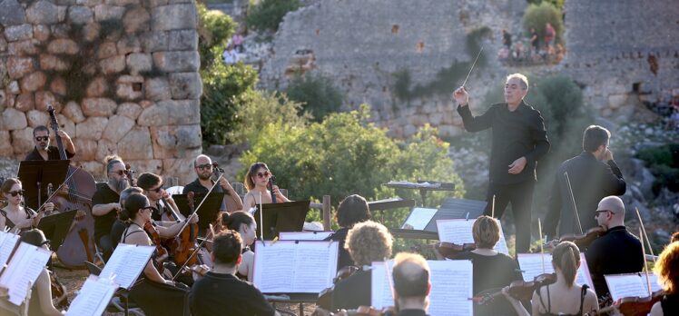 Mersin Devlet Opera ve Balesi, Kanlı Divane Antik Kenti'nde konser verdi