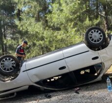 Mersin'de takla atan otomobilin sürücüsü öldü, 2 kişi yaralandı