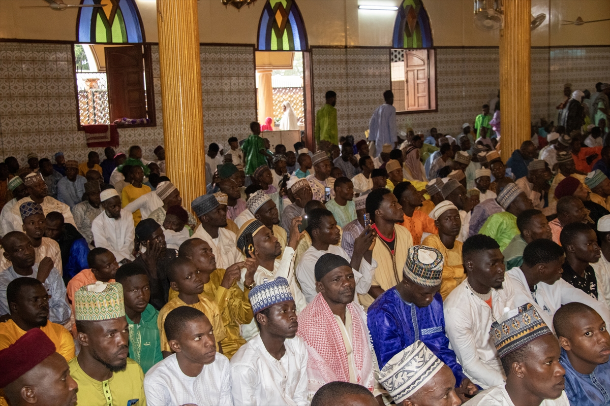 Nijerya ve Kamerun'da Müslümanlar Kurban Bayramı'nı kutluyor