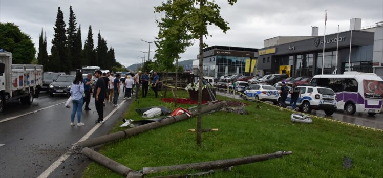 Ordu'da minibüsün devrildiği kazada 1 kişi öldü, 4 kişi yaralandı