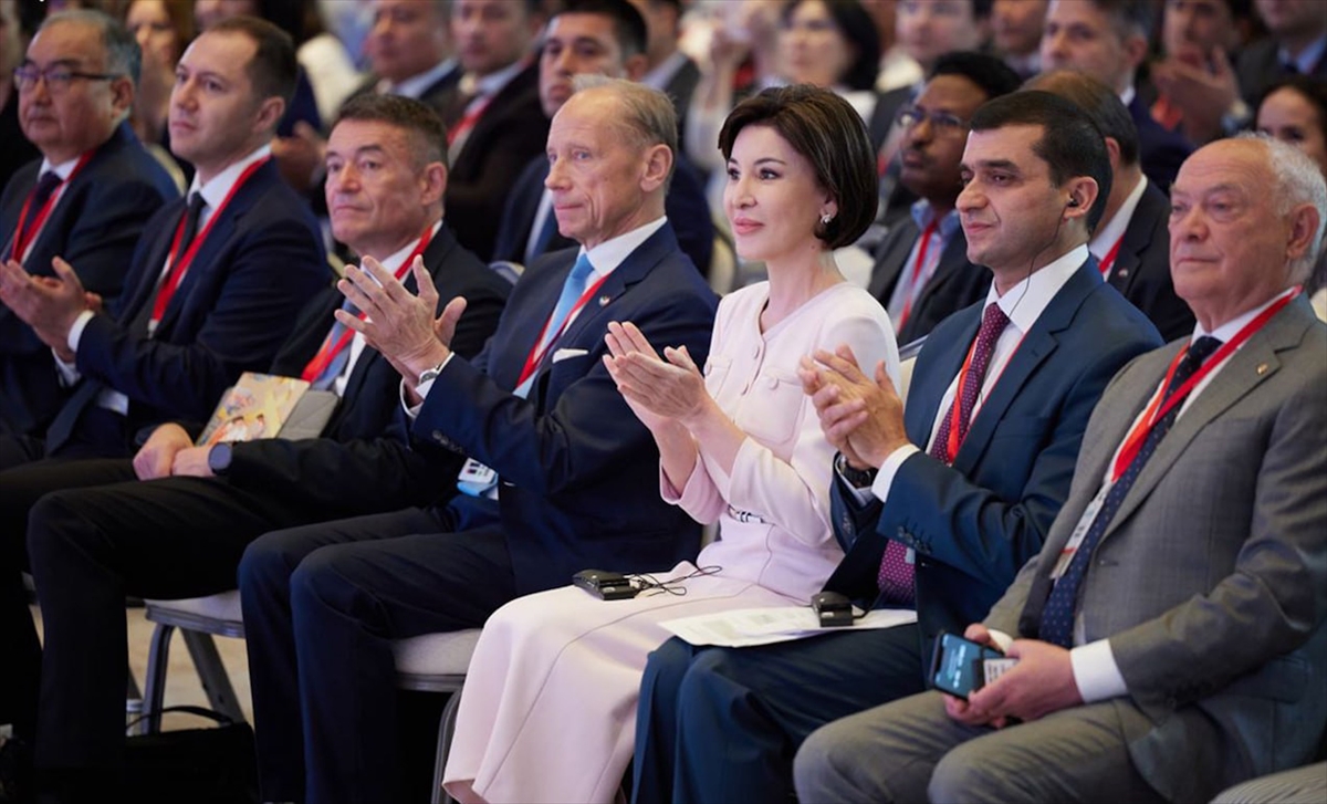 Özbekistan'da “Uluslararası Pediatrik Onkoloji ve Hematoloji Kongresi” başladı
