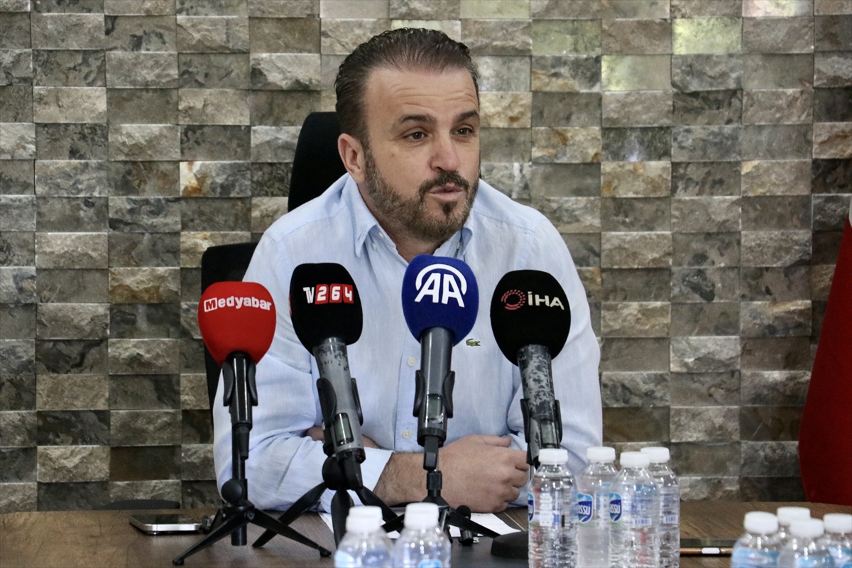 Sakaryaspor Kulübü Başkanı Cumhur Genç, seçimde aday olmayacağını açıkladı: