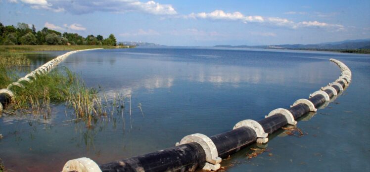 Sapanca Gölü'nden Yuvacık Barajı'na su takviyesi