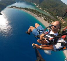 Serbest dalış şampiyonu Molchanov, Fethiye'de yamaç paraşütü yaptı: