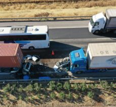 GÜNCELLEME – TAG Otoyolu'nda zincirleme kazada 3 kişi öldü, 1 kişi yaralandı