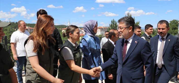 Tarım ve Orman Bakanı Yumaklı, Kastamonu Valiliğindeki bayramlaşma töreninde konuştu: