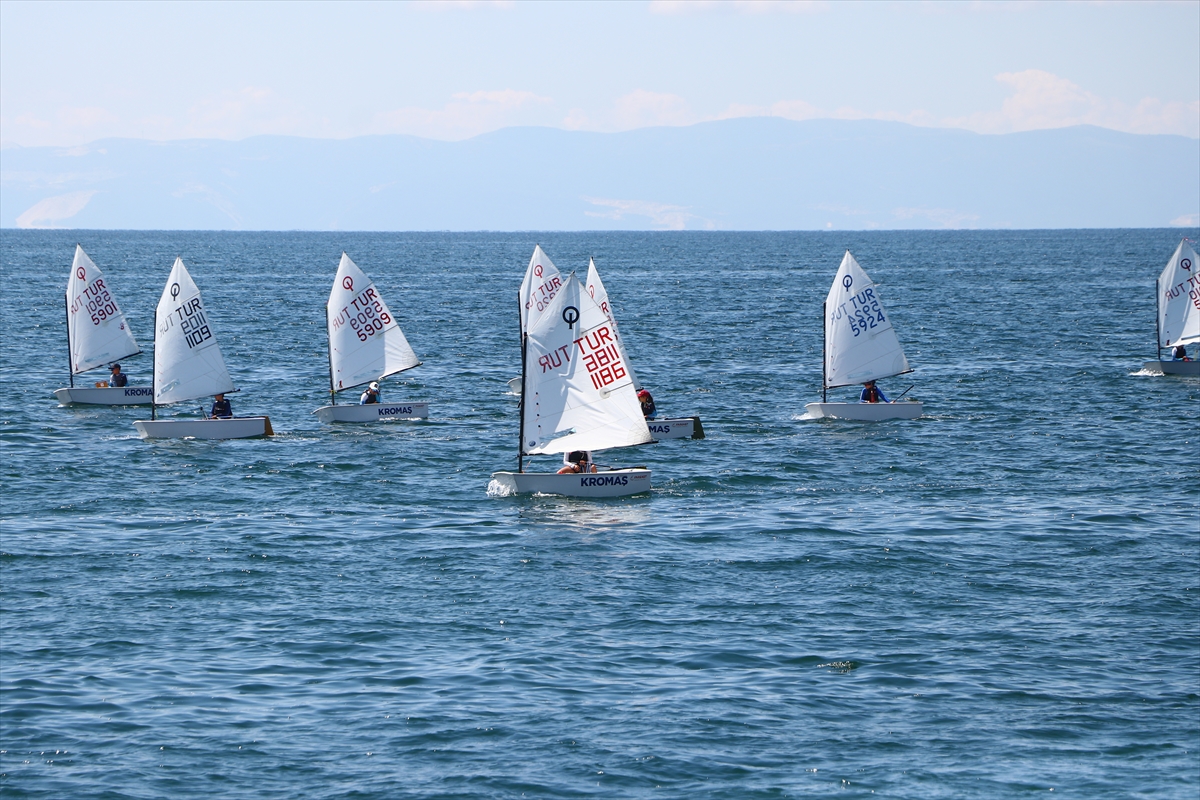 Tekirdağ'da Rakoczi Kupası Yelken Yarışları yapıldı