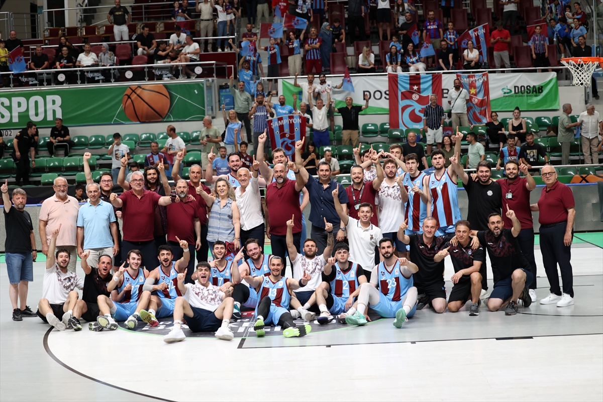 Trabzonspor Basketbol A Takımı, bölgesel ligde şampiyon oldu