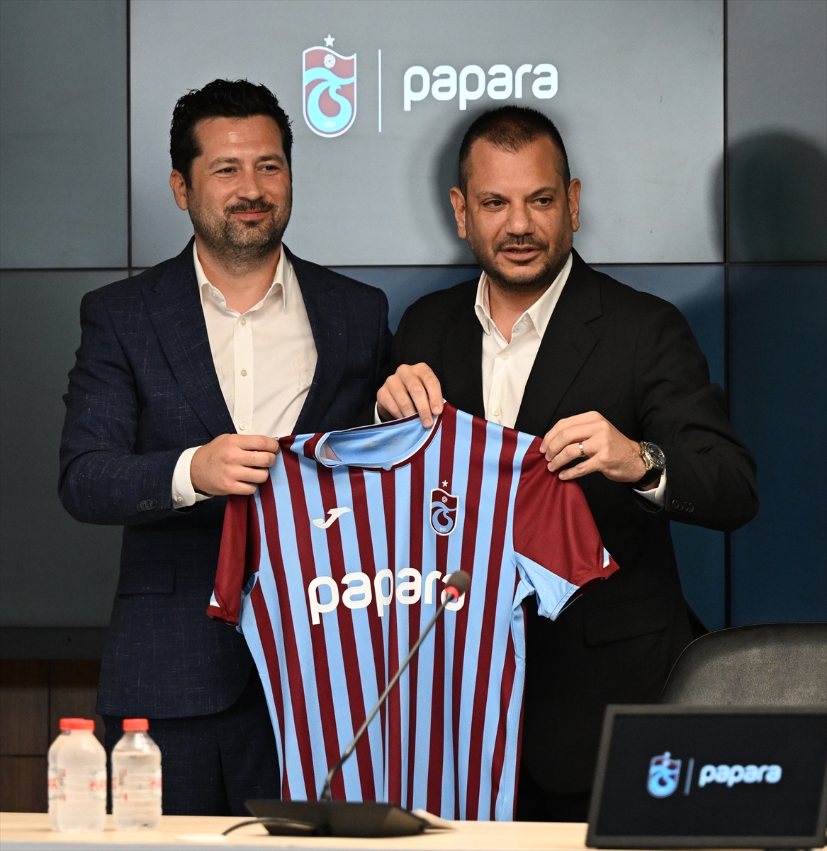 Trabzonspor'un yeni sezondaki “inatçı” formalarının göğüs sponsoru Papara oldu