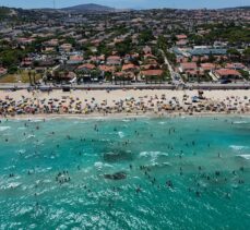 Turizm merkezi Çeşme'de yoğunluk yaşanıyor