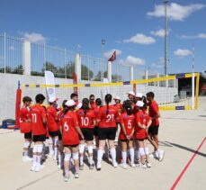 Türkiye-Yunanistan sınırında voleybol dostluk maçı oynandı