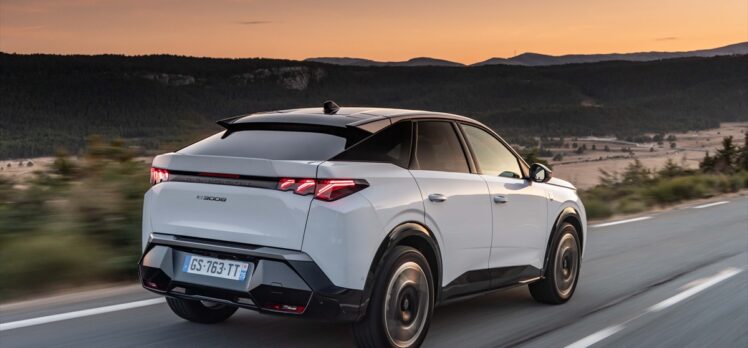 Yeni Peugeot 3008 eylülde Türkiye'de yollara çıkıyor