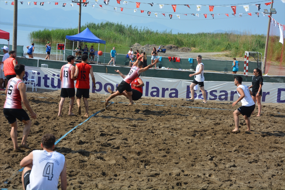 25. Üniversiteler Yaşar Sevim Plaj Hentbolu Türkiye Şampiyonası, Köyceğiz'de yapıldı
