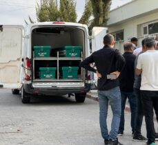 Adana'da baraj gölüne düşen otomobilde ölen aynı aileden 4 kişinin cenazeleri defnedildi