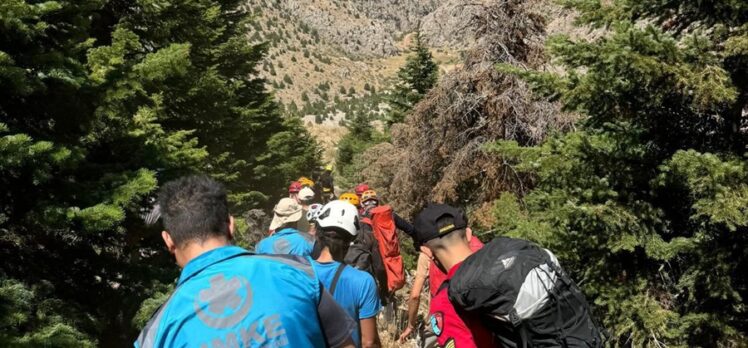 Aladağlar'da tırmanış sırasında düşen dağcı hayatını kaybetti