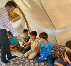 Amasya'da mevsimlik tarım işçilerinin çocuklarına çadır kentte Kur'an-ı Kerim öğretiliyor