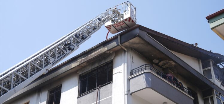 Ankara'da bir binada çıkan yangında mahsur kalan çocuğu itfaiye kurtardı