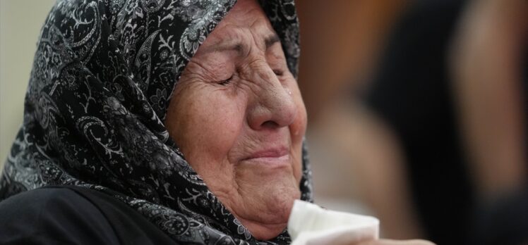 Bakan Yerlikaya, 15 Temmuz gazileri ve şehit aileleriyle bir araya geldi: