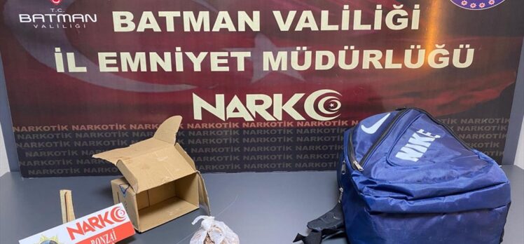 Batman'da çantasında uyuşturucu bulunan zanlı tutuklandı