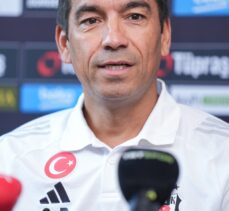 Beşiktaş Teknik Direktörü Giovanni van Bronckhorst, transferlerden memnun: