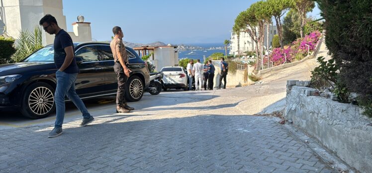 Bodrum'da eski eşi tarafından tabancayla vurulan kadın öldü, yanındaki kişi yaralandı