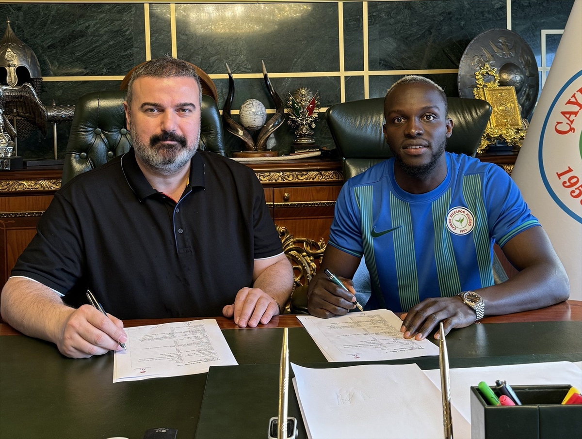 Çaykur Rizespor, Gambiyalı forvet Ali Sowe'u kiraladı