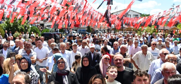 CHP Genel Başkanı Özel, Bursa'nın Harmancık ilçesinde konuştu: