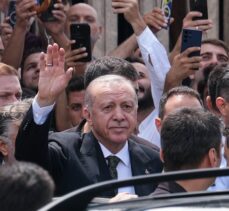 Cumhurbaşkanı Erdoğan cuma namazını Taksim Camisi'nde kıldı
