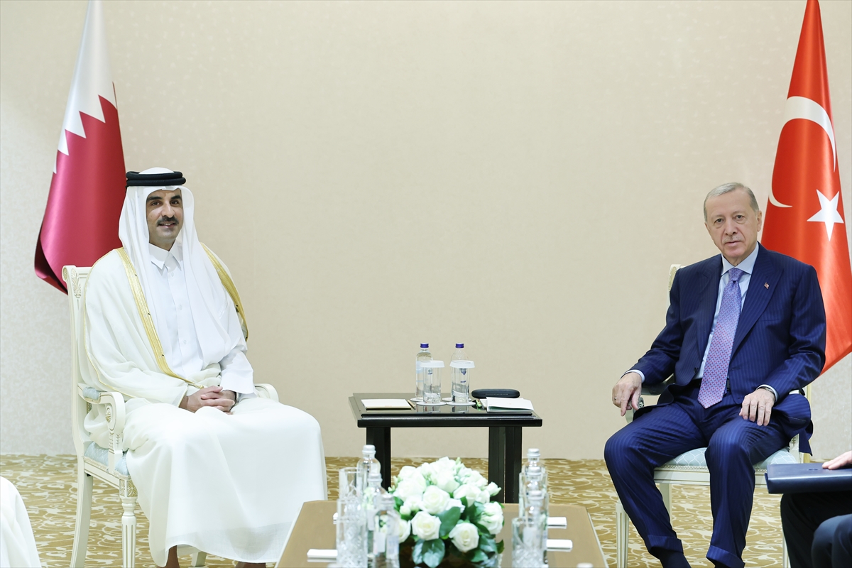 Cumhurbaşkanı Erdoğan, Katar Emiri Al Sani ile bir araya geldi