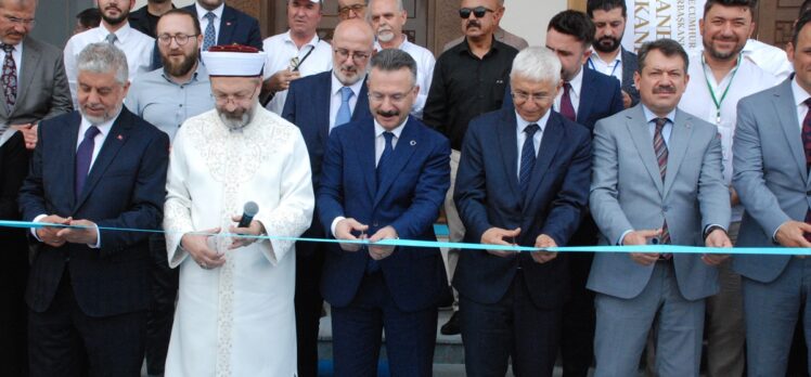 Diyanet İşleri Başkan Erbaş, ESTÜ Camii ve Diyanet Gençlik Merkezi'nin açılışında konuştu: