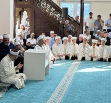 Diyanet İşleri Başkanı Erbaş, Kocaeli'de hafızlık icazet törenine katıldı