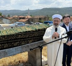 Erbaş, vefat eden özel kalem müdürünün dedesinin cenaze namazını kıldırdı