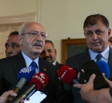 Eski CHP Genel Başkanı Kılıçdaroğlu, İzmir Büyükşehir Belediyesini ziyaret etti