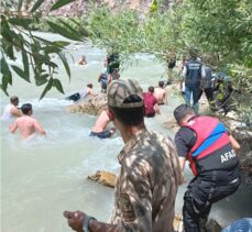 Hakkari'de Zap Suyu'na kapılan güvenlik korucusu boğuldu