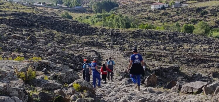 Kars'ta 5 gündür haber alınamayan genci arama çalışmaları sürüyor