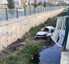 Kayseri'de kanala düşen otomobilin sürücüsü yaralandı