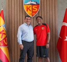 Kayserispor, Uzodimma ile sözleşme yeniledi