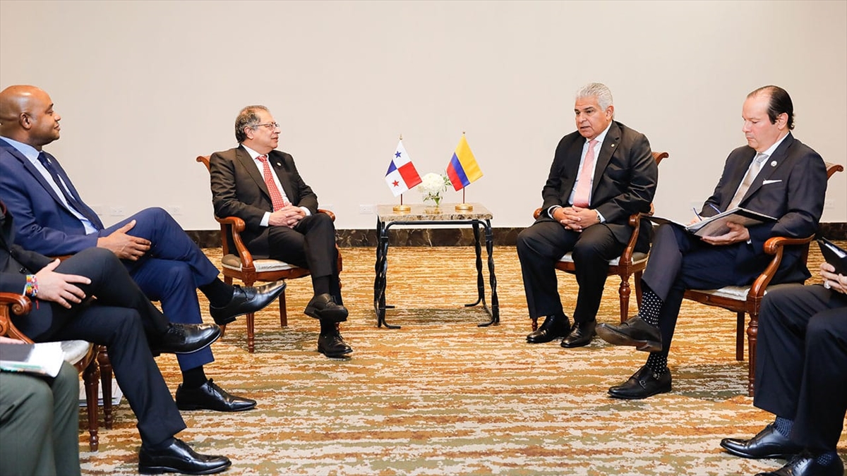 Kolombiya Cumhurbaşkanı Petro ve Panama Devlet Başkanı Mulino, Darien Boşluğu'nu görüştü